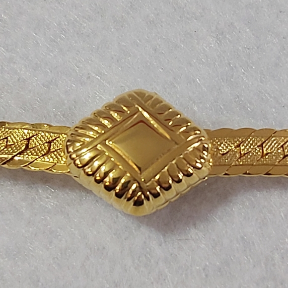 Vintage Goldtone Necklace w/Dark Navy Blue Enamel Clasp - Picture 8 of 12